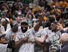 开云体育入口-步行者客场击败凯尔特人，拉塞尔关键时刻稳定发挥的简单介绍