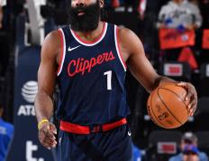 开云APP-爵士队球员连续两场得分超30