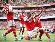 开云体育在线-塞维利亚主场战胜对手，晋级顺利