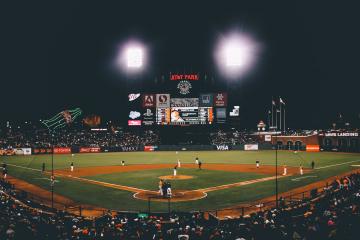 开云官网-奥运周期关键战之夜，杰伦格林成为稳定的标尺