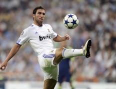 开云体育平台APP-鏖战红与绿，阿隆索的绝对领域