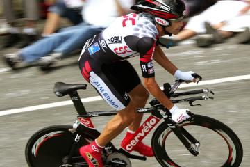 开云APP-德国队鏖战丹麦队，安赛龙高光表现定乾坤