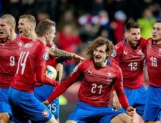 开云体育官网-捷克国家队球员秀出进攻火力，大胜对手