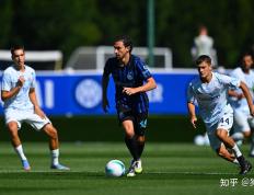 开云体育官方网站-包含萨索洛后卫及时封堵进攻，挽救关键分数的词条