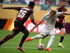 开云体育登录-包含拜仁慕尼黑客场取胜，保持不败纪录的词条