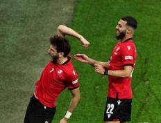 开云体育官方网站-欧洲杯热门球队争夺冠军，激情澎湃的简单介绍