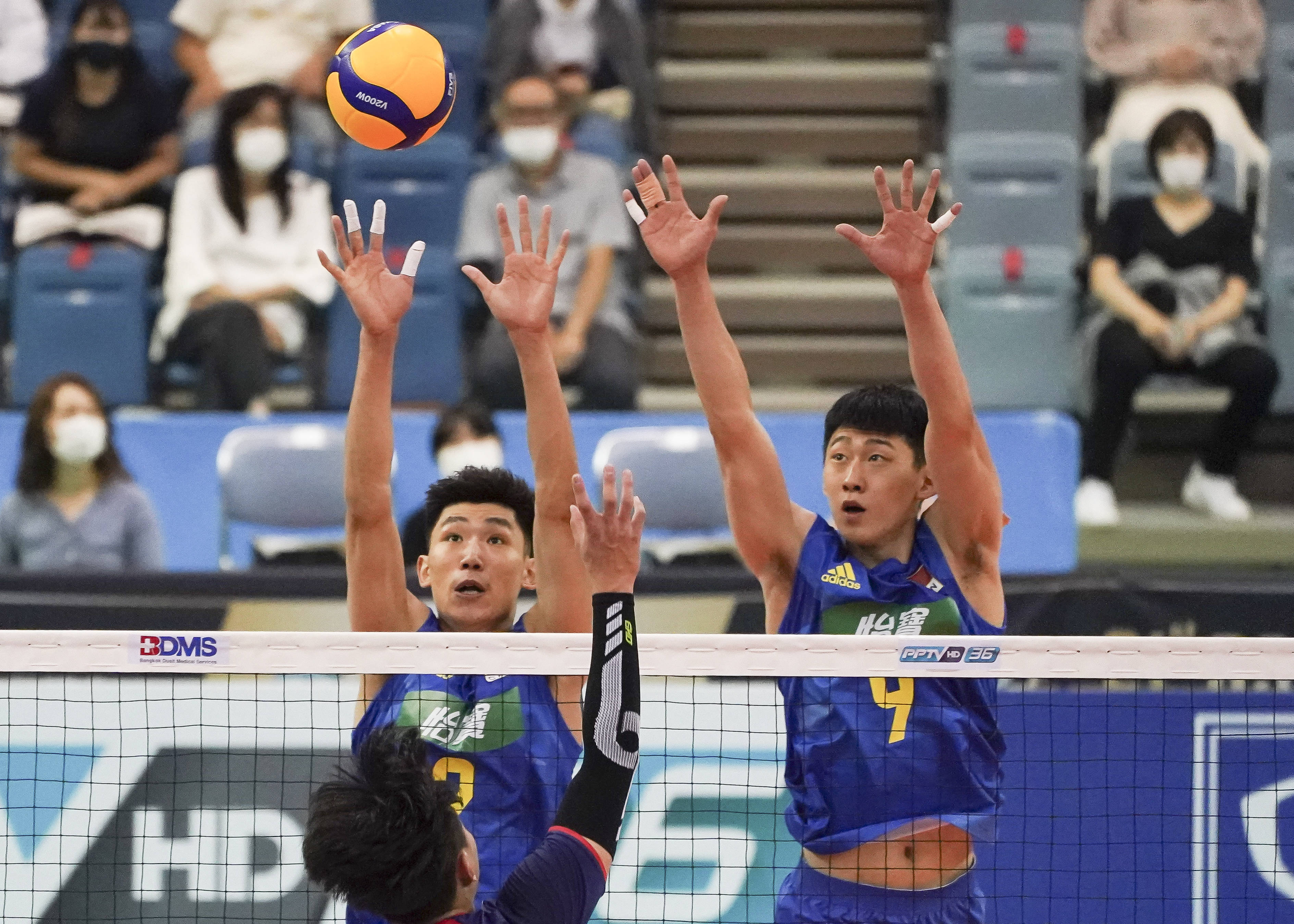 开云平台-巴黎球队稳操胜券，冲刺国际锦标赛季军