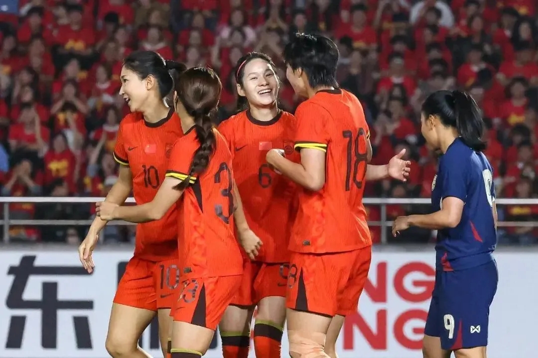 开云平台-中国女足赛场上取得优势,压倒对手