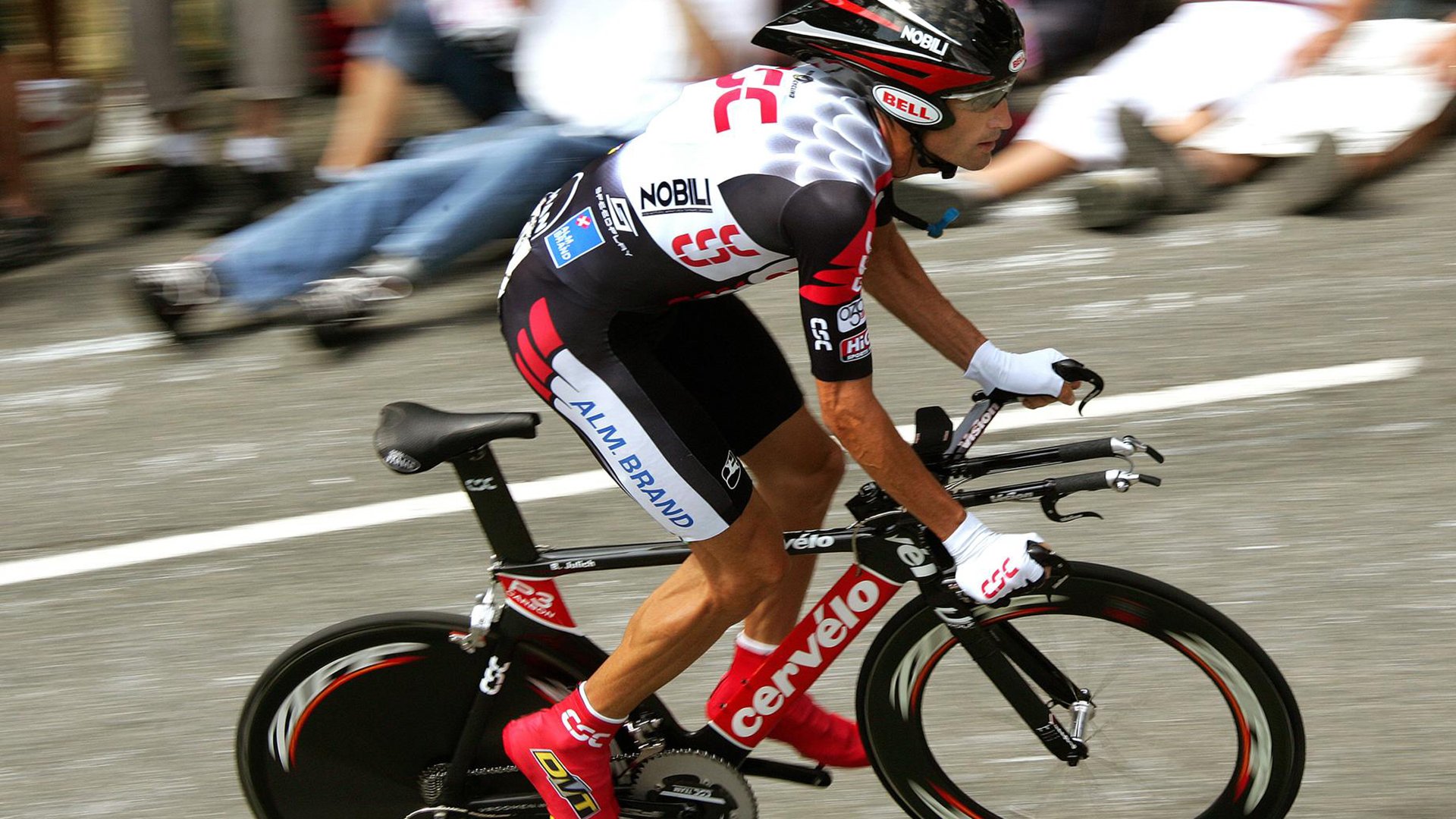 开云体育APP下载-多维解析卢卡库决赛之夜,何为现代中锋的教科书级表现?